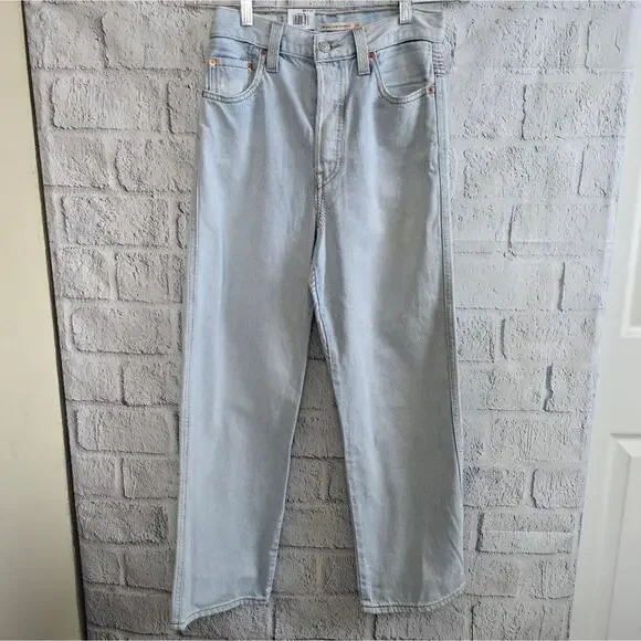 Levi's Ribcage Super High Rise Ankle Straight Light Wash Jeans NWT 26 X 27 - Picture 2 of 16